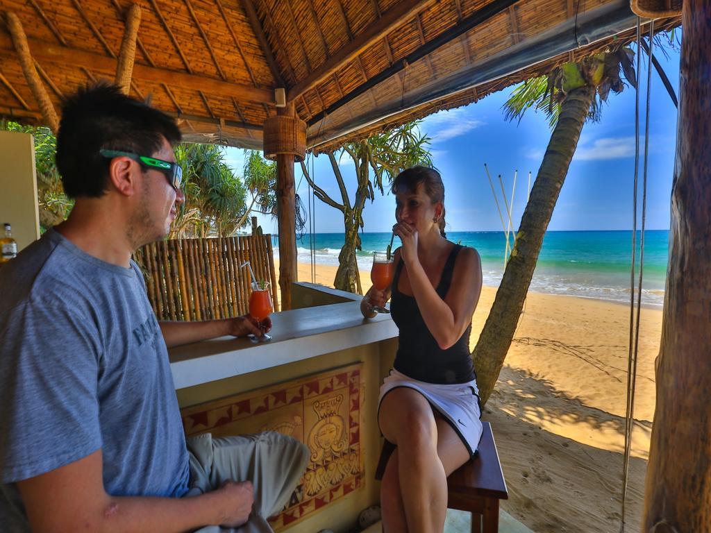Thejan Beach Cabanas Бентота Екстер'єр фото