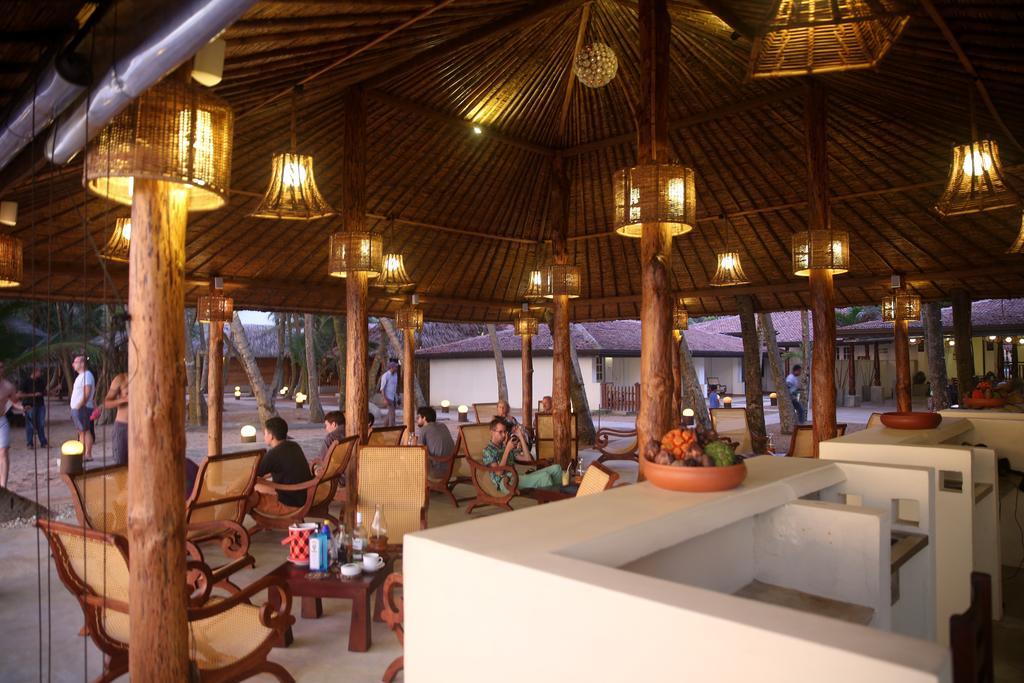 Thejan Beach Cabanas Бентота Екстер'єр фото