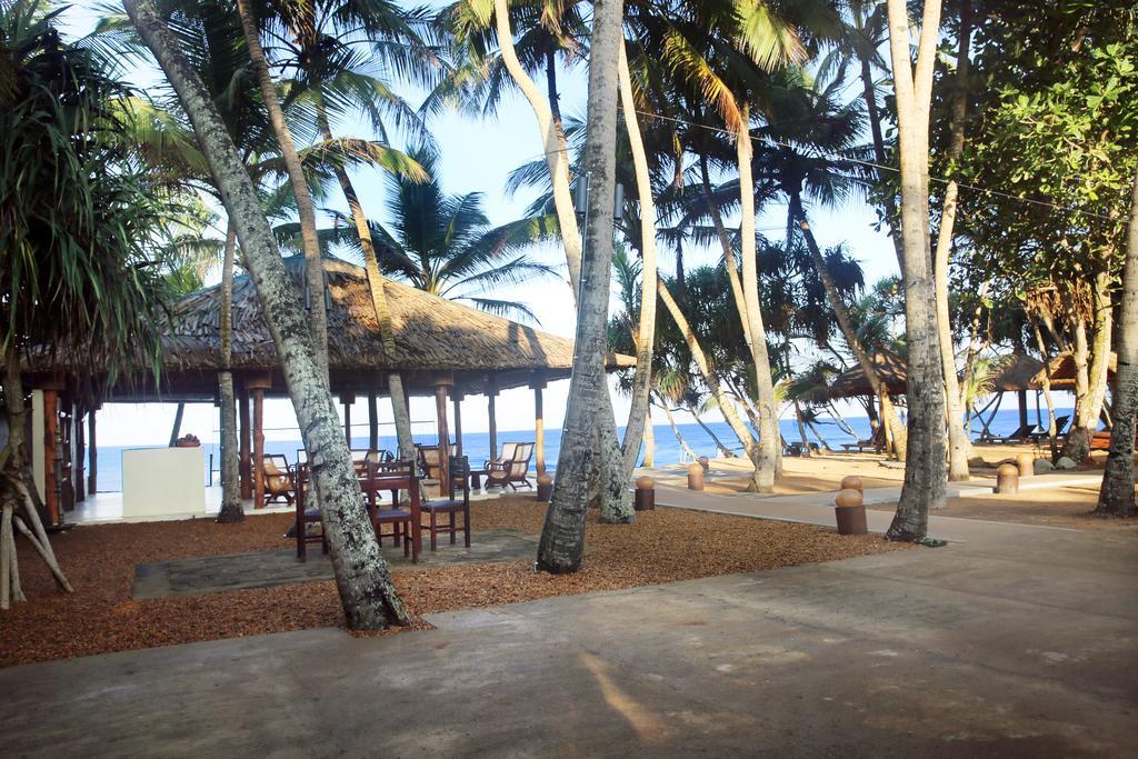 Thejan Beach Cabanas Бентота Екстер'єр фото