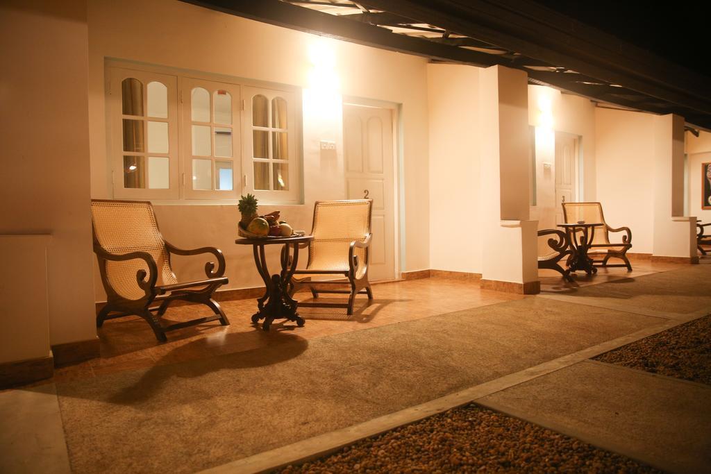 Thejan Beach Cabanas Бентота Номер фото