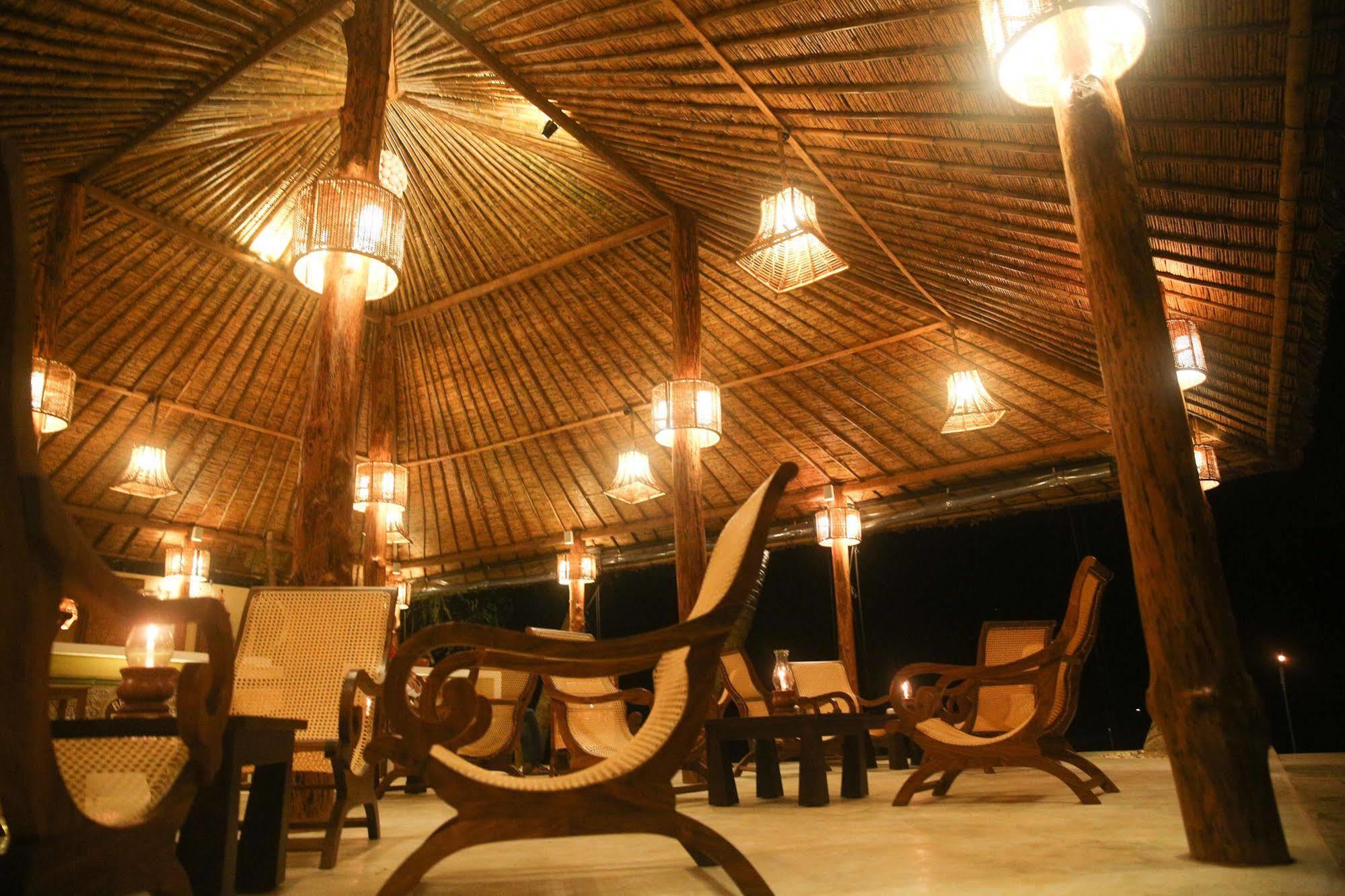 Thejan Beach Cabanas Бентота Екстер'єр фото