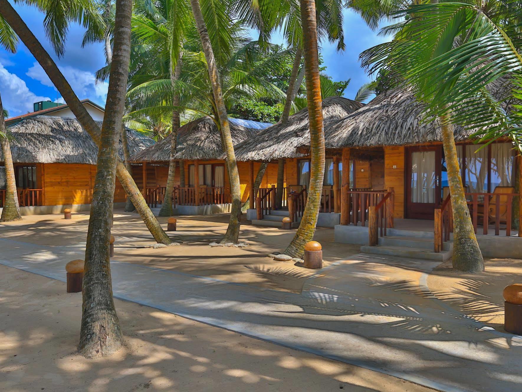 Thejan Beach Cabanas Бентота Екстер'єр фото